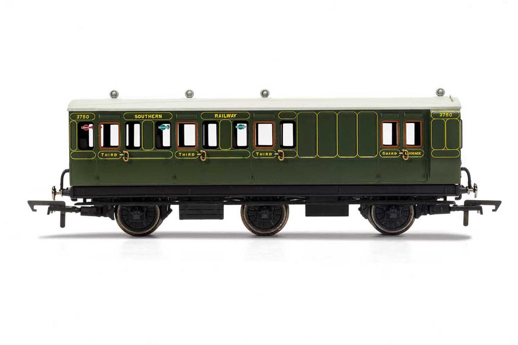 Hornby R40134 SR 6 Wheel Coach - Brake 3rd Class No.3750 in SR Livery (With Fitted Lights) - OO Gauge