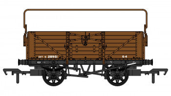 Rapido Trains 907008 SECR 12T 7 Plank Open Wagon with Rail (Diagram 1355) with Rail in BR Brown Nr S28951 - OO Gauge