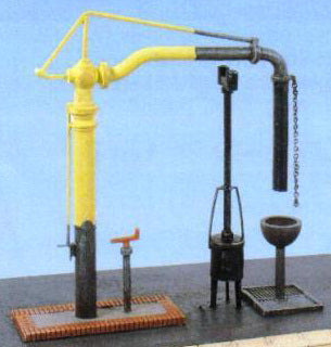 Ratio 212 Water Crane & Fire Devil Kit (Contains some pre-painted parts only) - N Scale
