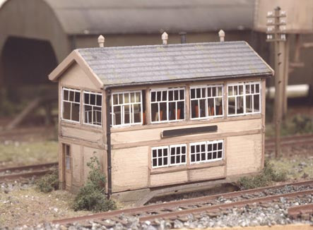 Ratio 223 GWR Wooden Signal Box Kit - N Scale