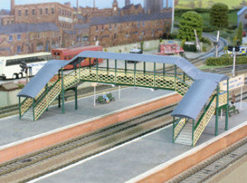Ratio N Gauge 222 Concrete Footbridge – Unassembled Plastic Kit