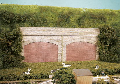 Wills SS69 Retaining Arches - Stone Type (Pk4) Plastic Kit - OO Scale