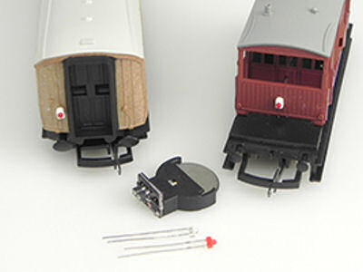 Train Tech AL2 Auto Tail & Firebox Lighting Kit, Flickering Flame Effect LED - OO / HO Scale