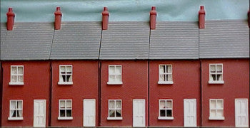 Dornaplas DPB401 Red Brick Terraced House Kit - Bumper Pack - OO Scale