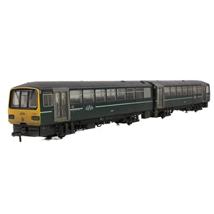 EFE Rail E83027 Class 143 2-Car DMU 143611 GWR Green (FirstGroup),OO Gauge