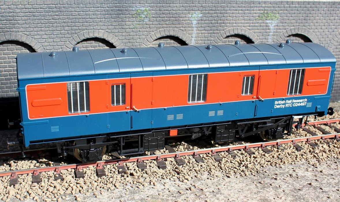 Gaugemaster / Heljan GM7340101 BR Research (RTC) Red/Blue Mk1 CCT 024497 - O Gauge