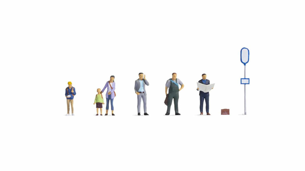 Noch 15246 At The Bus Stop Figure Set (6), HO/OO Scale