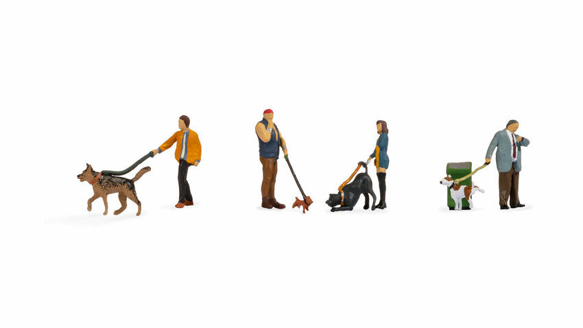 Noch 15471 Dog Walkers (4) Figure Set (OO/HO Scale)