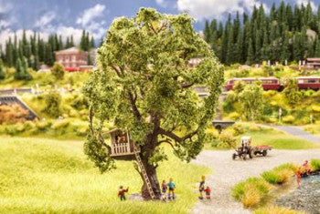 Noch 21765 Tree with Treehouse - OO / HO Scale