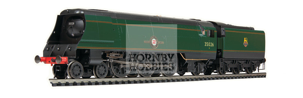Hornby R30112 Hornby Dublo: BR, Merchant Navy Class, 4-6-2, 35026 'Lamport & Holt' - Era 4, Steam Locomotive, OO Gauge, Still in Protective Bubble Wrap and With Outer Carton
