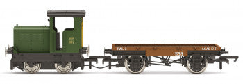 Hornby R3706 Ruston & Hornsby 48DS Diesel Locomotive with Flatbed Wagon Diesel Locomotive - OO Gauge